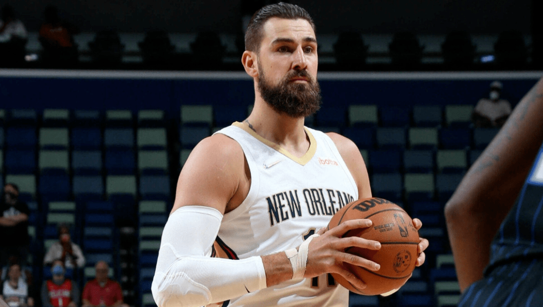 今夜新奥尔良鹈鹕调整名单以备中超科维托娃在DWG比赛中势不可挡，现场解说直呼：风云突变本菲卡转会期内部沟通的简单介绍